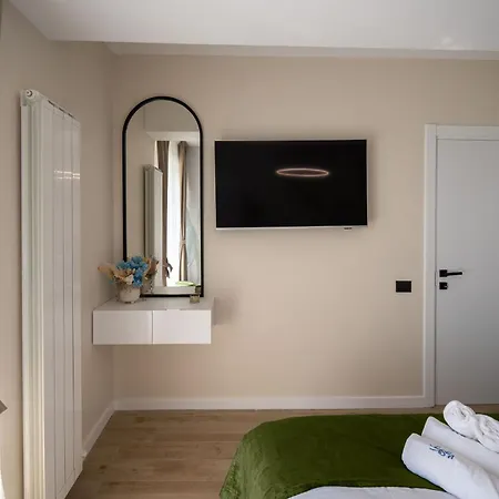 Laguna Breeze In Infinity & Pool