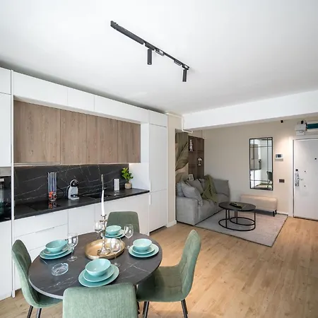 Laguna Breeze In Infinity & Pool