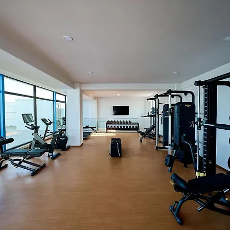 Laguna Breeze In Infinity & Pool